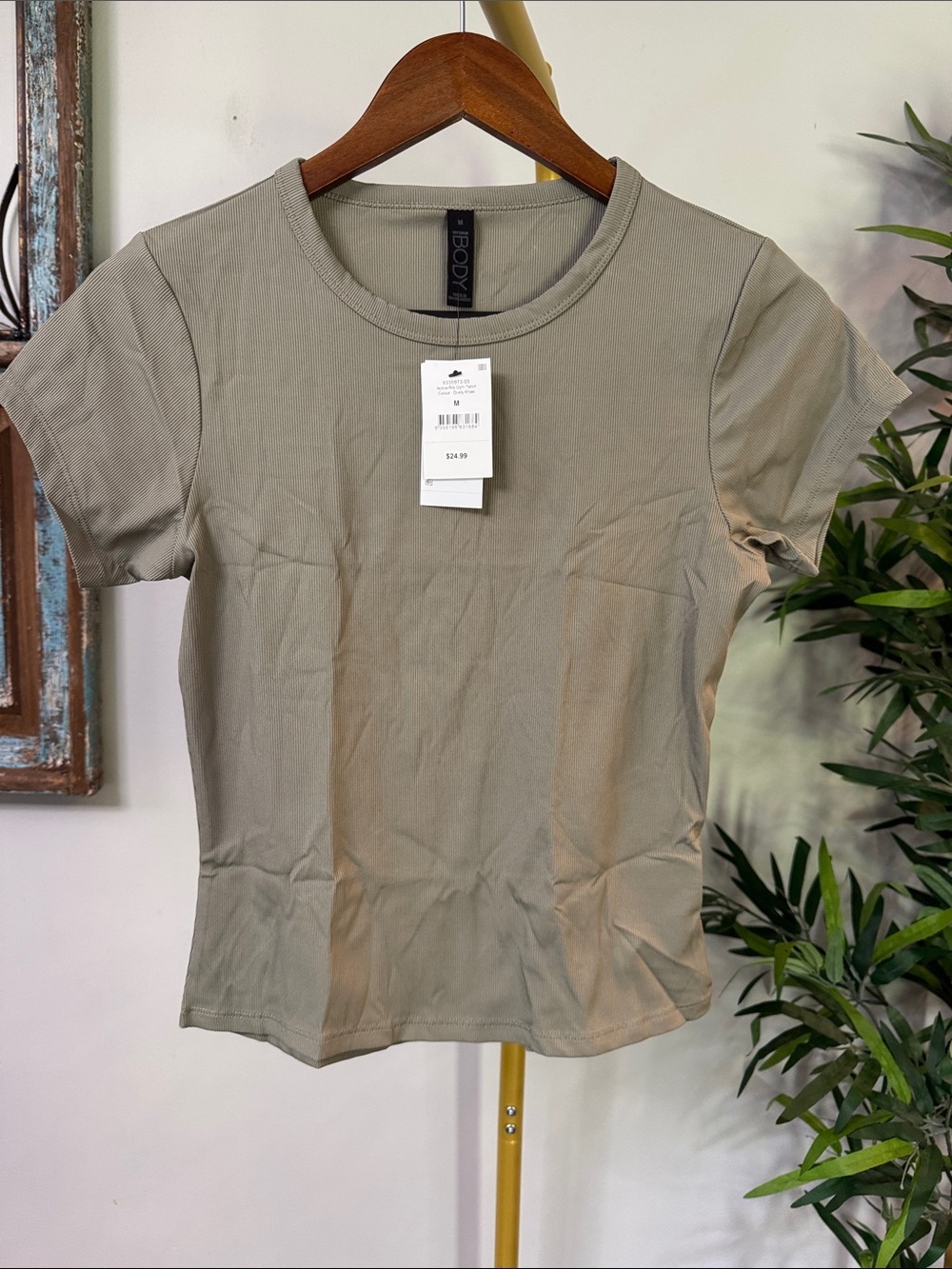 Cotton On Body active Short Sleeve ribbed Crewneck Tee in dusty khaki NWT M